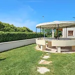 Apartment Olimpia 3 *