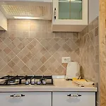 Olimpia 3 Apartment *